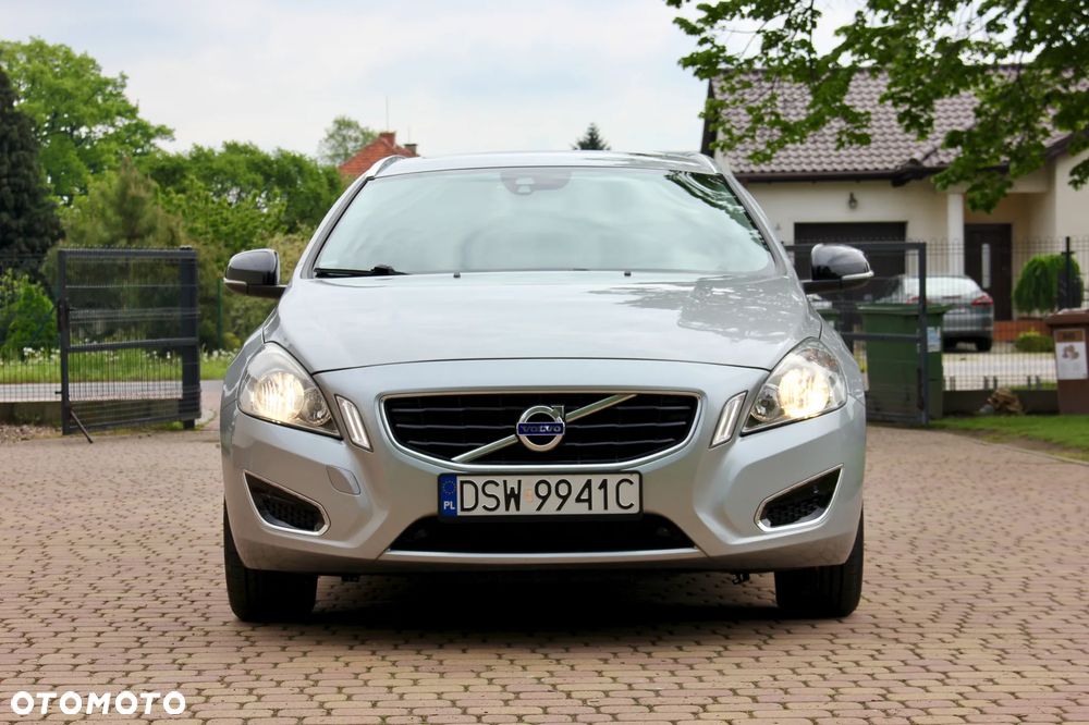 Volvo V60 D2 Ocean Race - 16