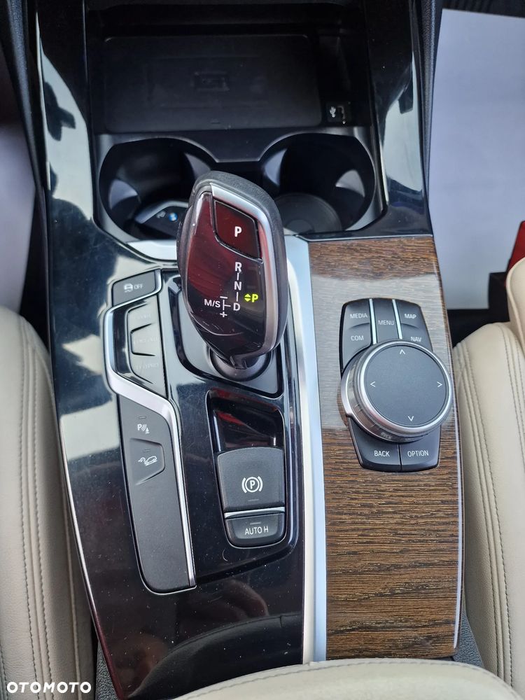 BMW X3 xDrive20d Business Edition - 10