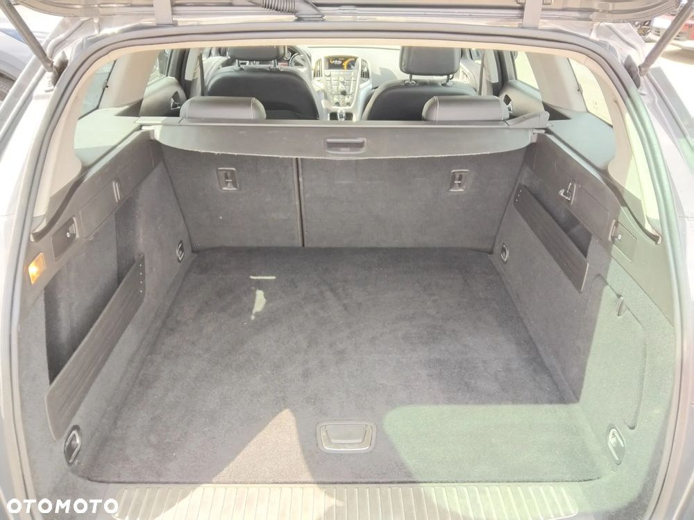 Opel Astra 1.7 CDTI Cosmo - 25