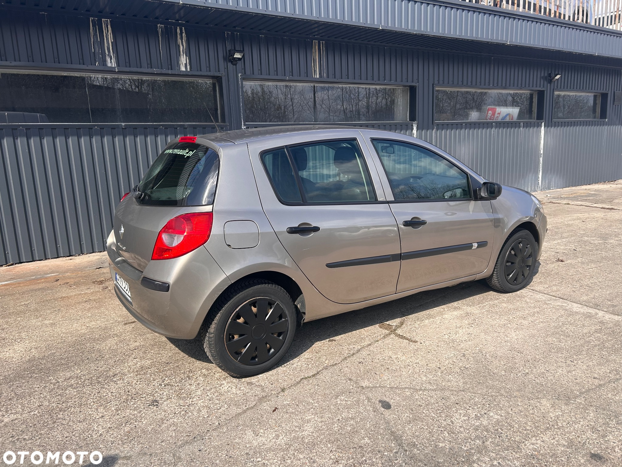 Renault Clio 1.2 16V All Inclusive - 16