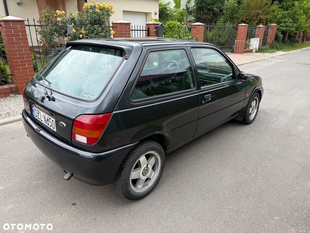 Ford Fiesta - 8