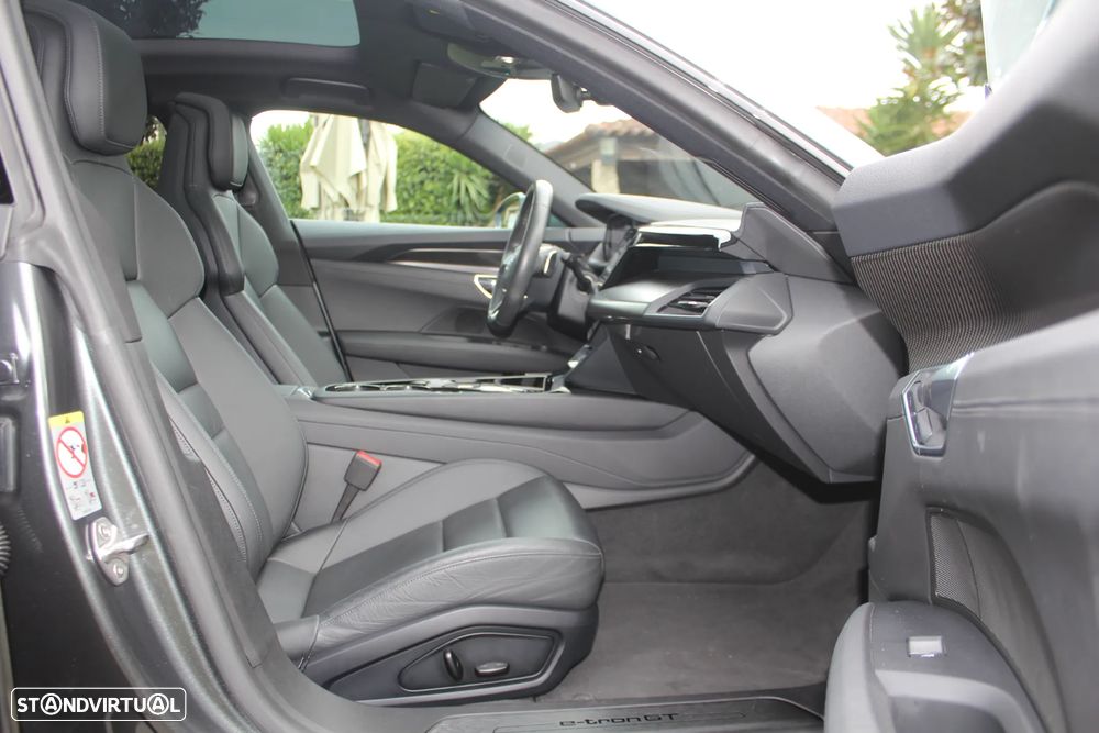 Audi e-tron GT quattro - 28