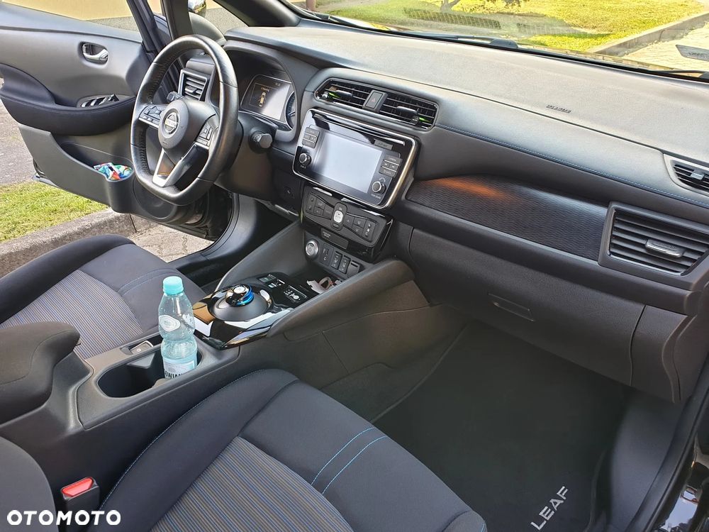Nissan Leaf - 10