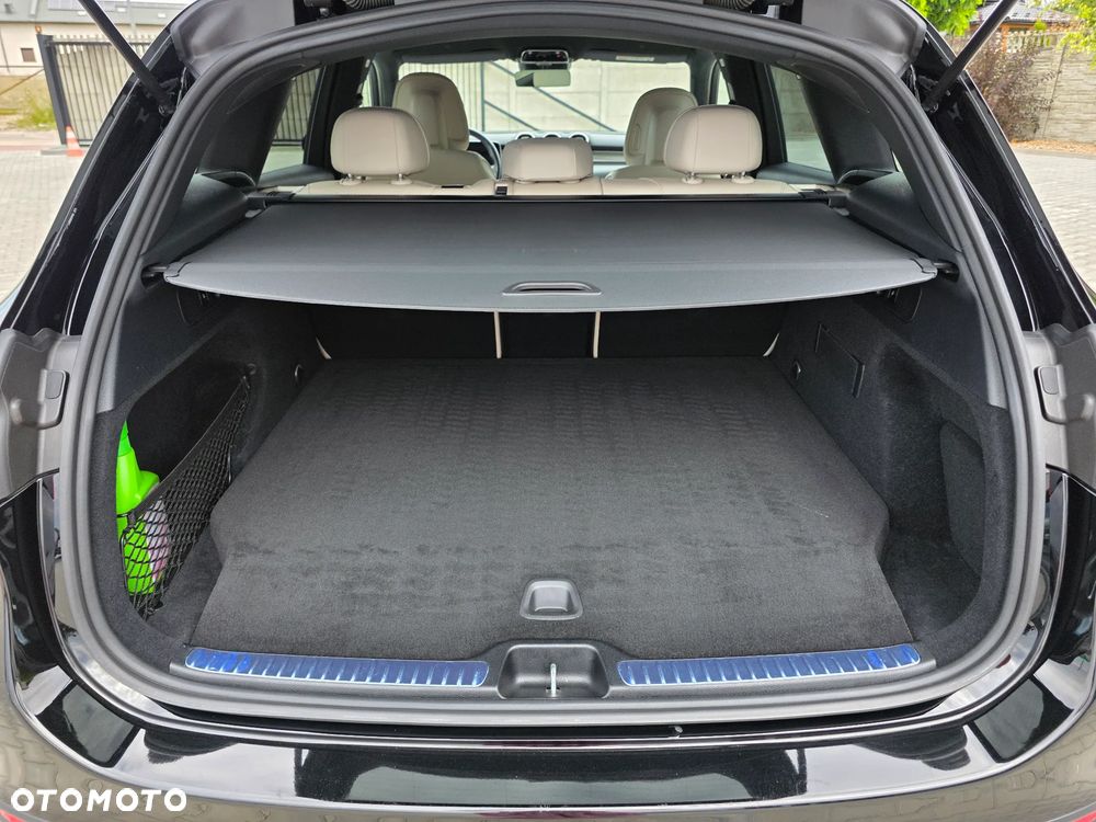 Mercedes-Benz GLC 300 e 4-Matic Avantgarde - 28