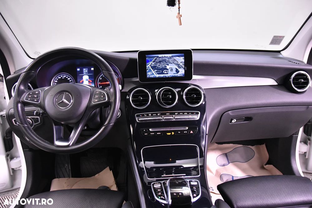 Mercedes-Benz GLC - 9