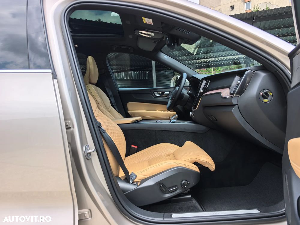 Volvo XC 60 Recharge T6 Twin Engine eAWD Inscription Expression - 16