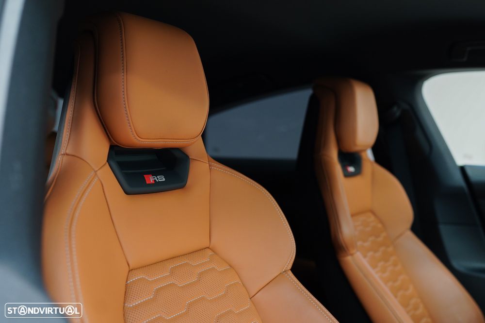 Audi RS e-tron GT quattro - 8