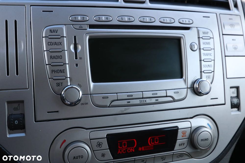 Ford C-MAX 1.8 Titanium - 32