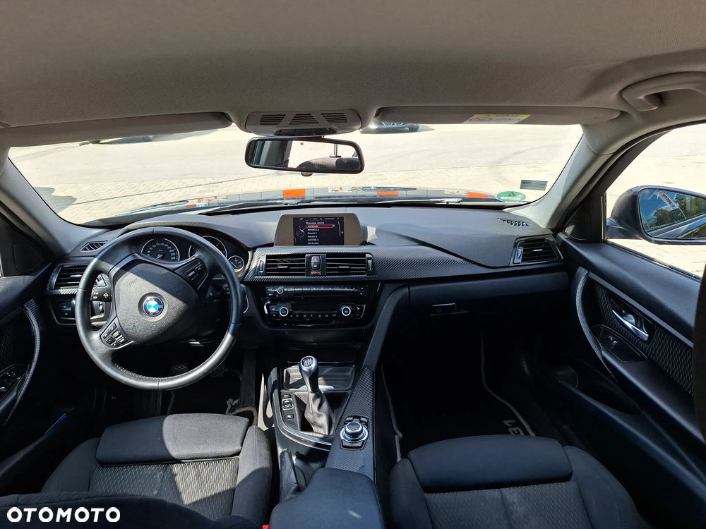 BMW Seria 3 320d - 9