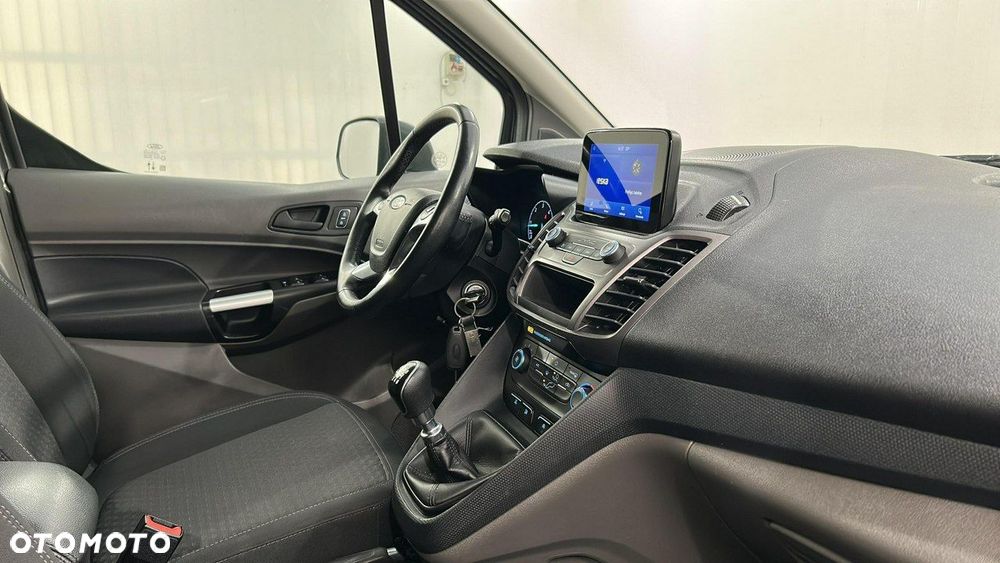 Ford Tourneo Connect Grand - 14