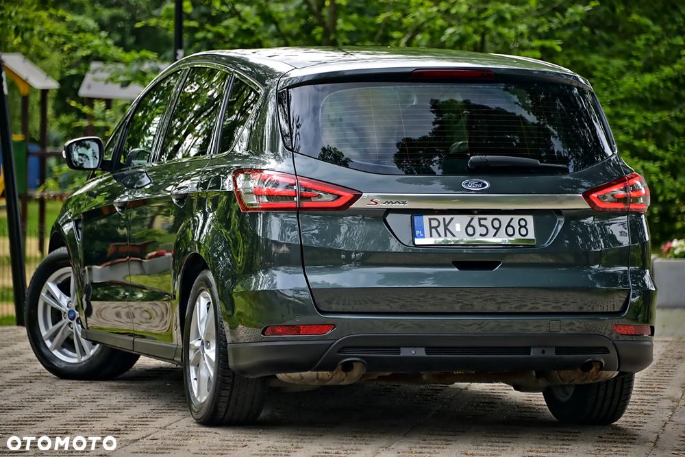 Ford S-Max 2.0 TDCi Titanium PowerShift - 6