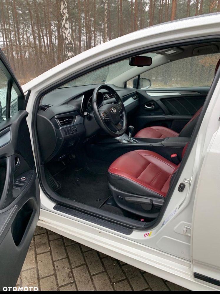 Toyota Avensis 1.8 Selection MS - 10