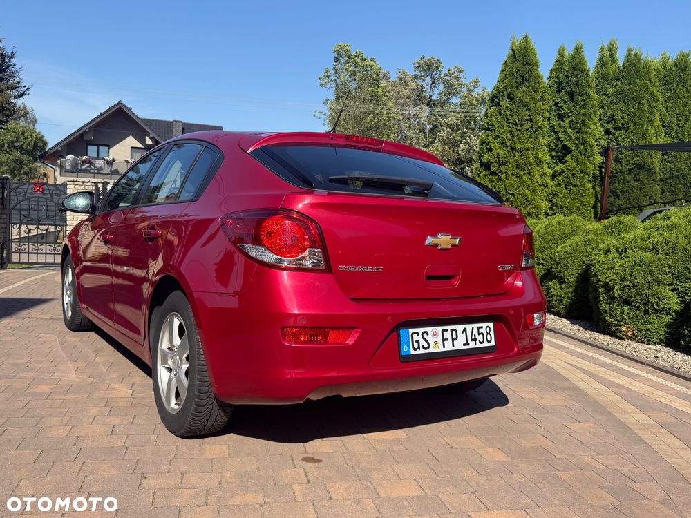 Chevrolet Cruze 1.6 LT+ - 18