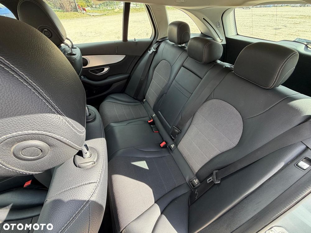 Mercedes-Benz Klasa C 200 BlueTEC 7G-TRONIC Edition 1 - 12