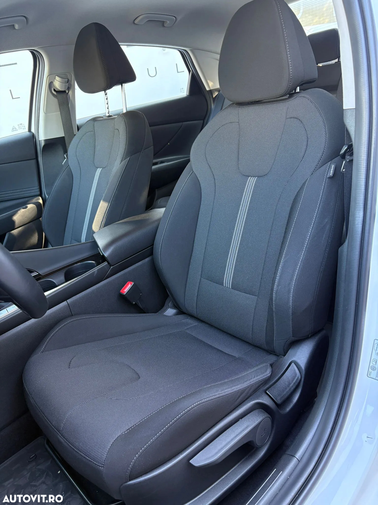Hyundai Elantra 1.6 l 123 CP CVT Exclusive - 5