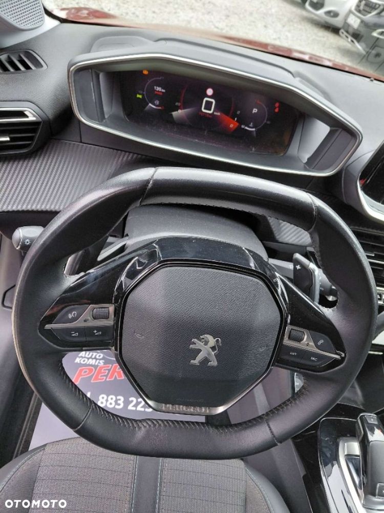 Peugeot 208 - 13