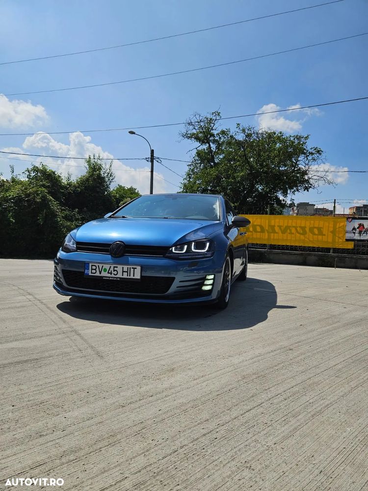 Volkswagen Golf 1.6 TDI BMT Comfortline - 1