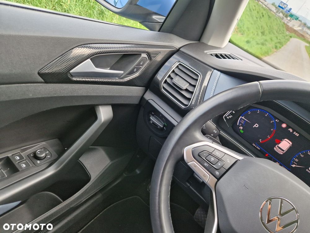Volkswagen T-Cross - 16
