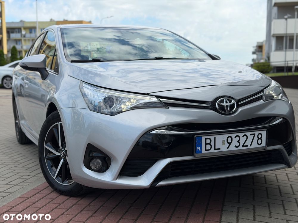 Toyota Avensis 1.8 Active - 1