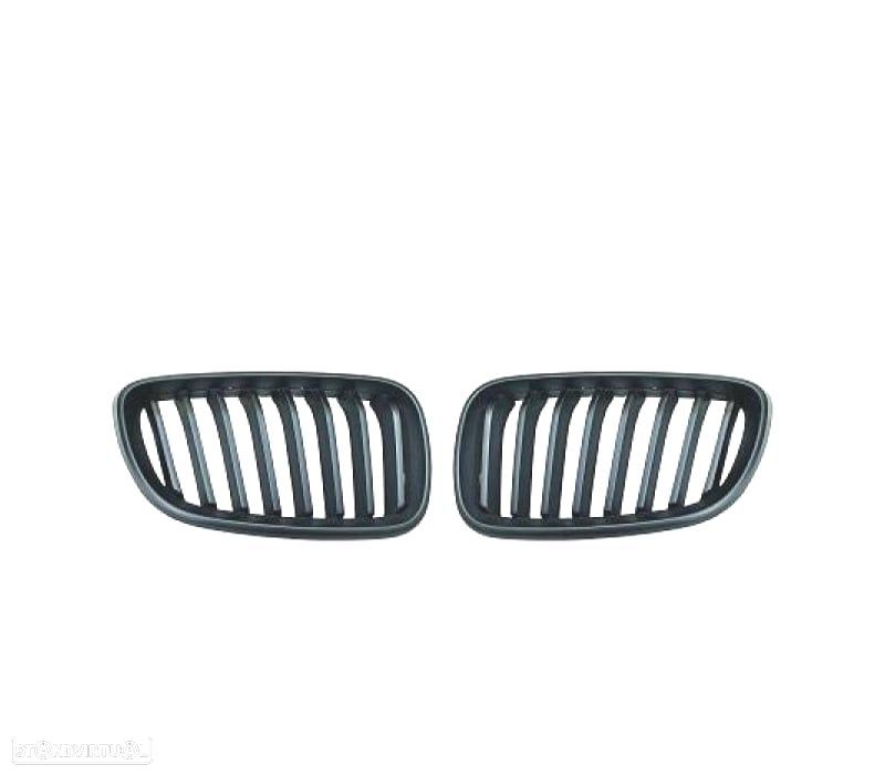 GRELHA FRONTAL BMW F22 F23 LOOK M PERFORMANCE PRETO MATTE - 2
