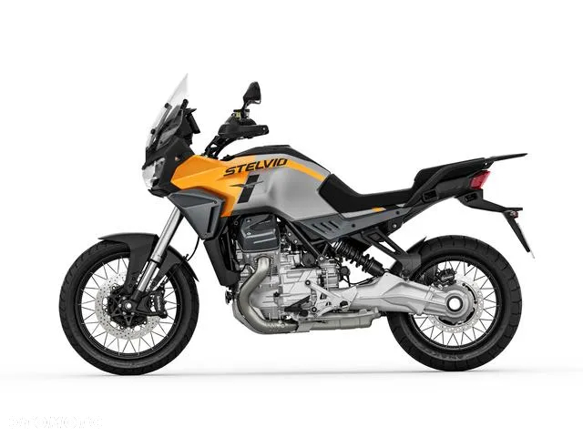 Moto Guzzi Stelvio - 18