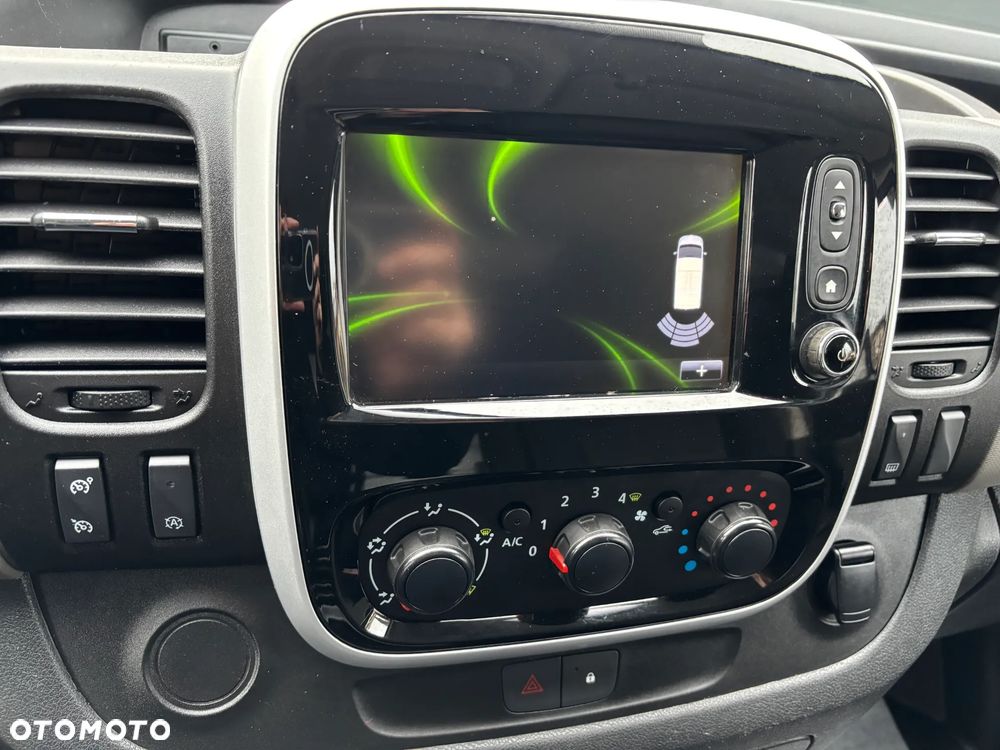 Renault Trafic - 18
