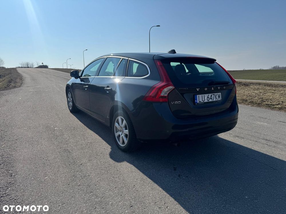 Volvo V60 D3 Geartronic Momentum - 6