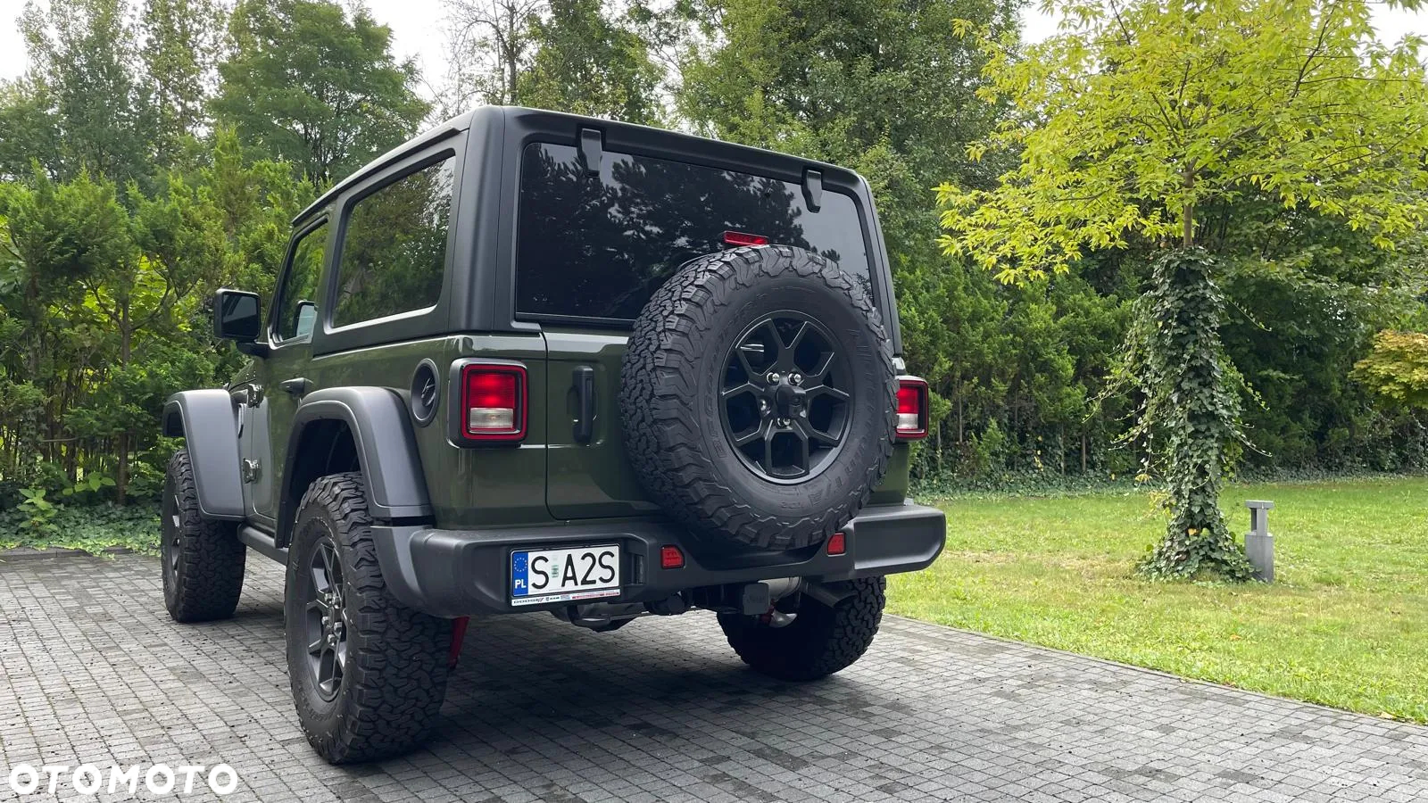 Jeep Wrangler - 12