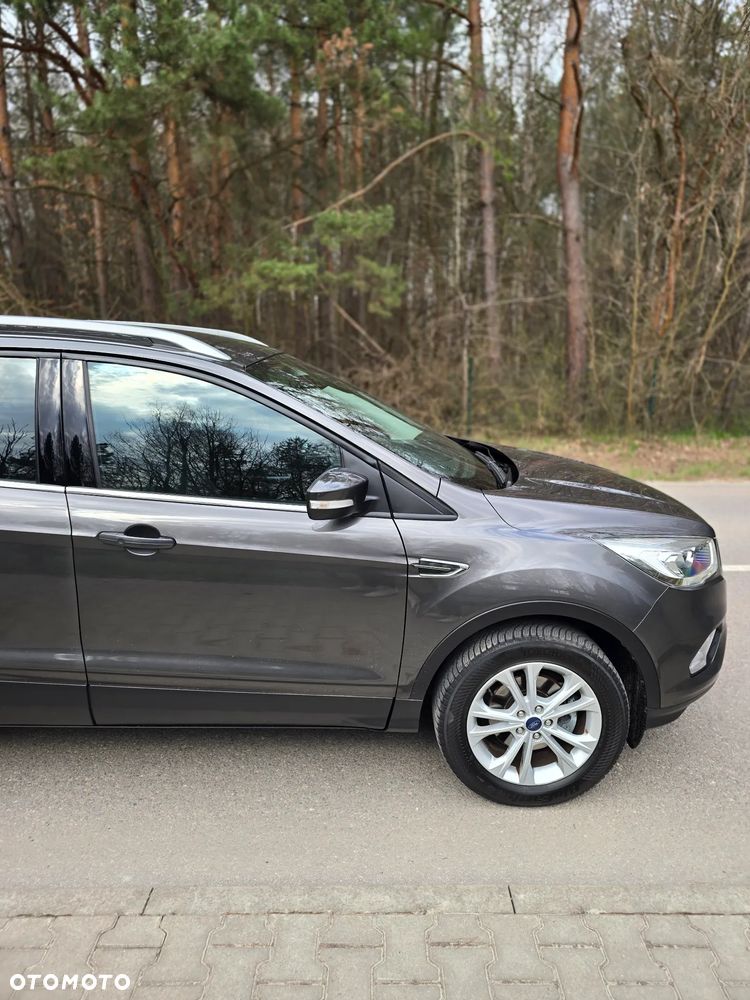 Ford Kuga 1.5 EcoBoost 2x4 Titanium - 12