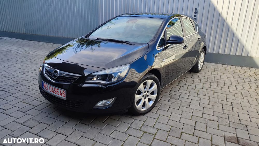 Opel Astra 1.6i Cosmo - 1