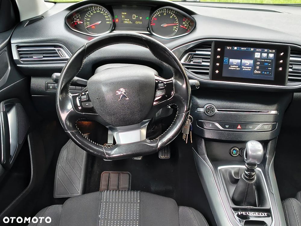 Peugeot 308 1.6 e-HDi Allure S&S - 23