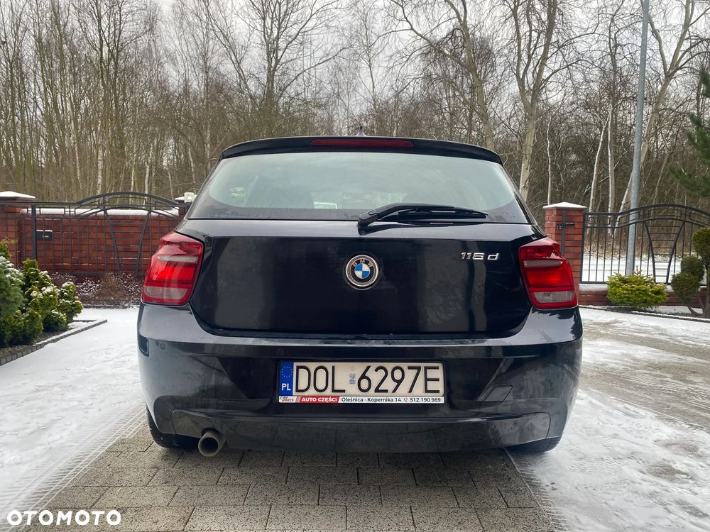 BMW Seria 1 116d - 5