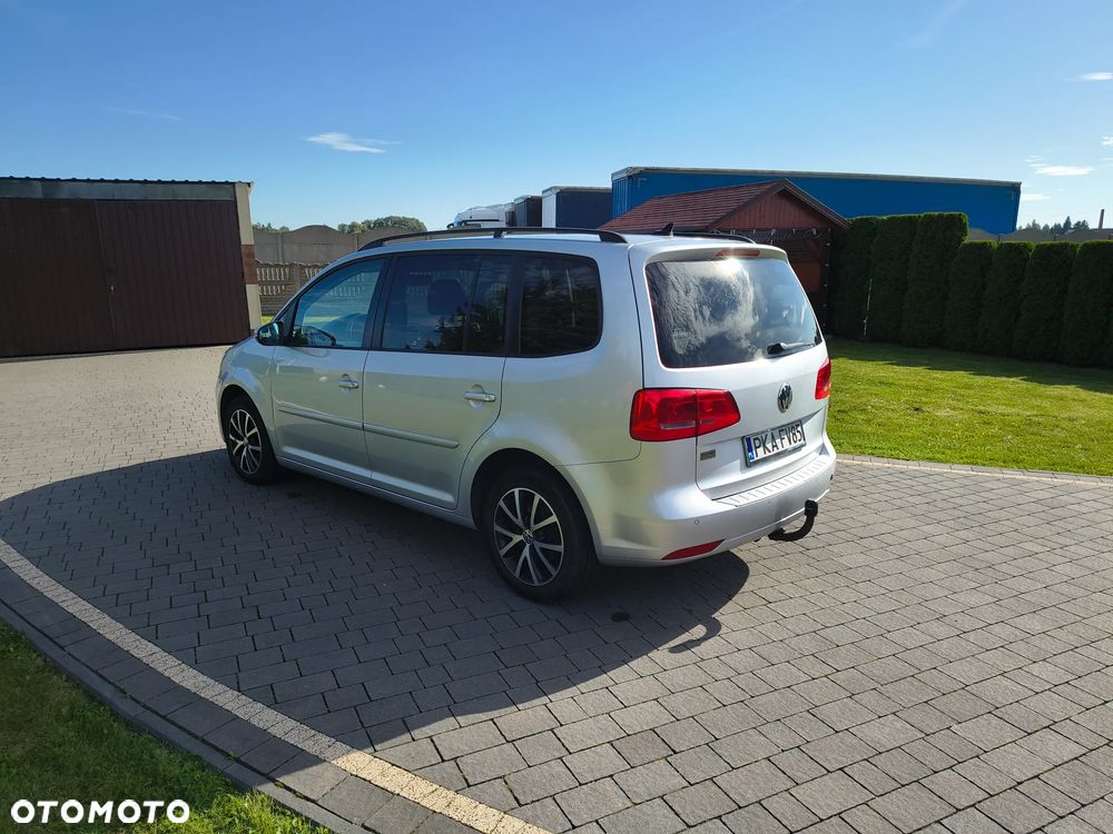 Volkswagen Touran 2.0 TDI DPF Comfortline - 2