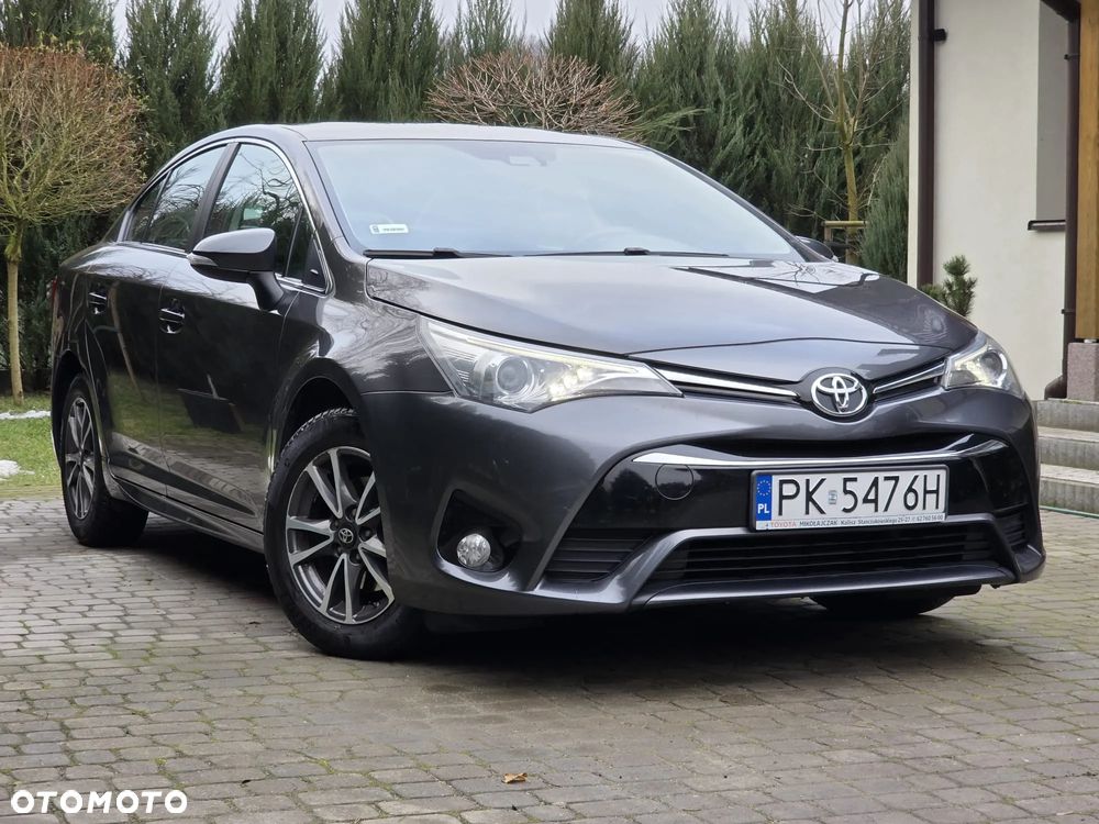 Toyota Avensis 1.8 Premium MS - 4