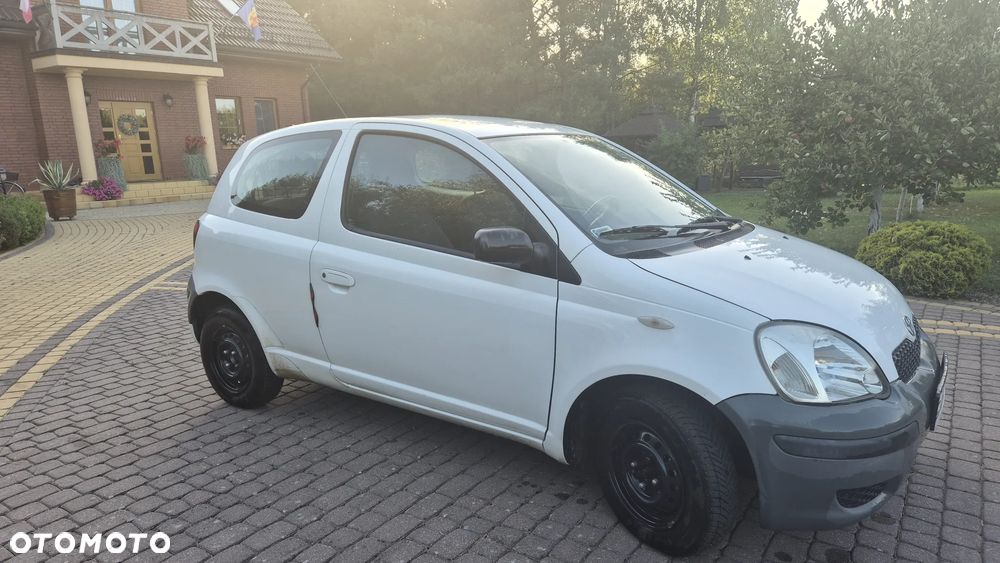 Toyota Yaris 1.0 Terra - 3