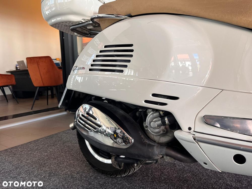 Piaggio Vespa - 17