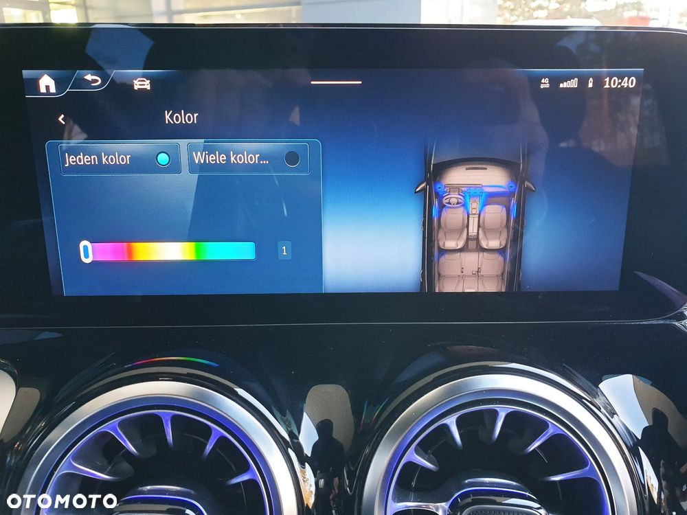 Mercedes-Benz GLB 200 d AMG Line 8G-DCT - 34