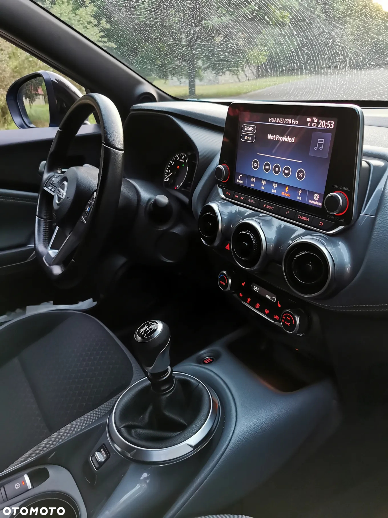Nissan Juke 1.0 DIG-T N-Connecta - 18
