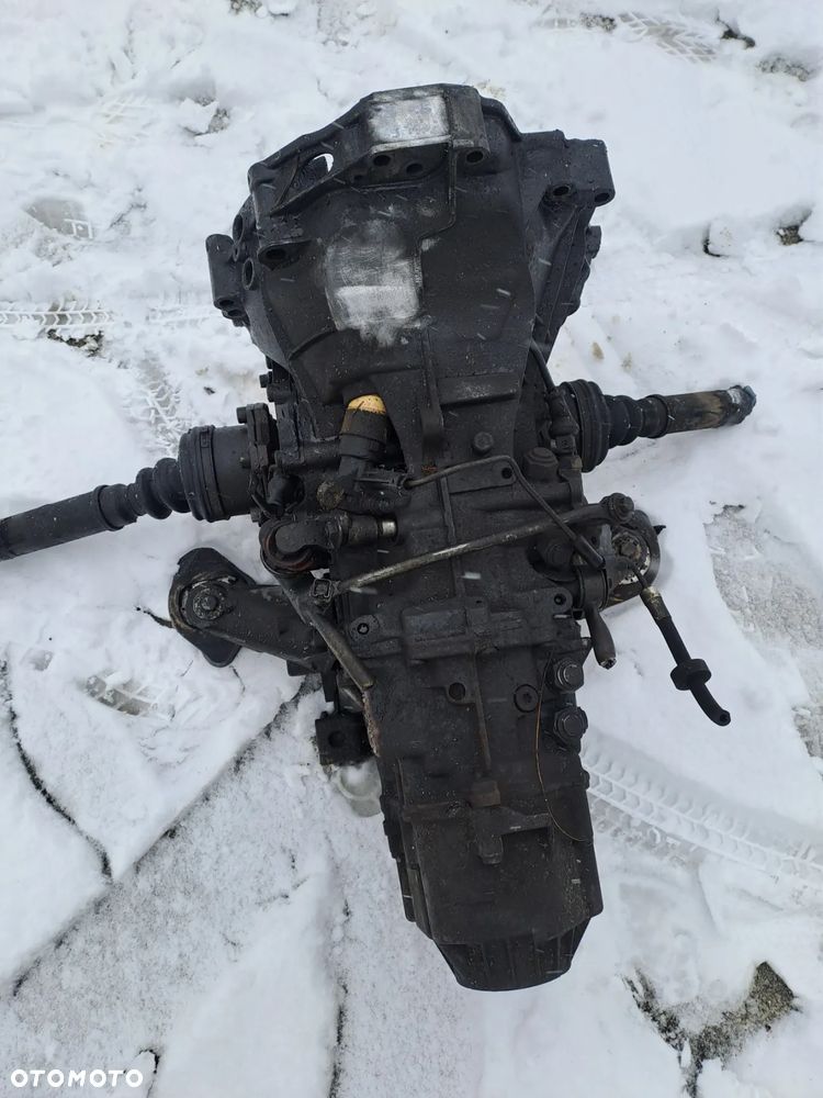 Audi A6 C5 1.9 TDi 130KM AWX skrzynia 6-biegowa 8150070803