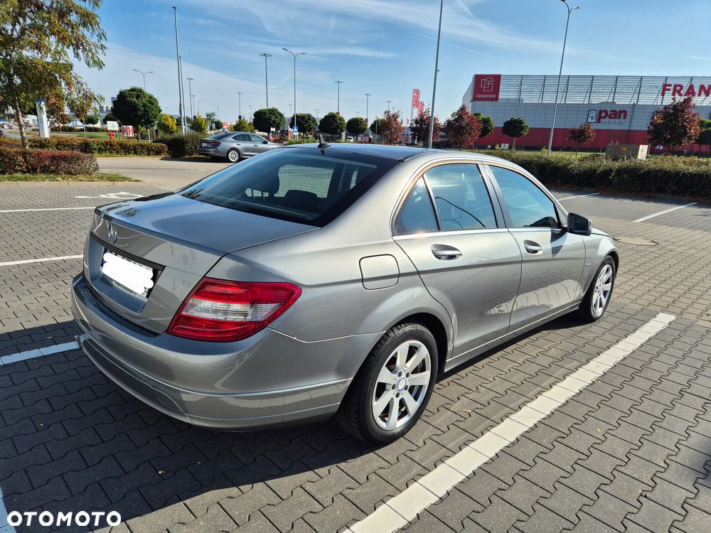 Mercedes-Benz C-Class 2010 photo 5