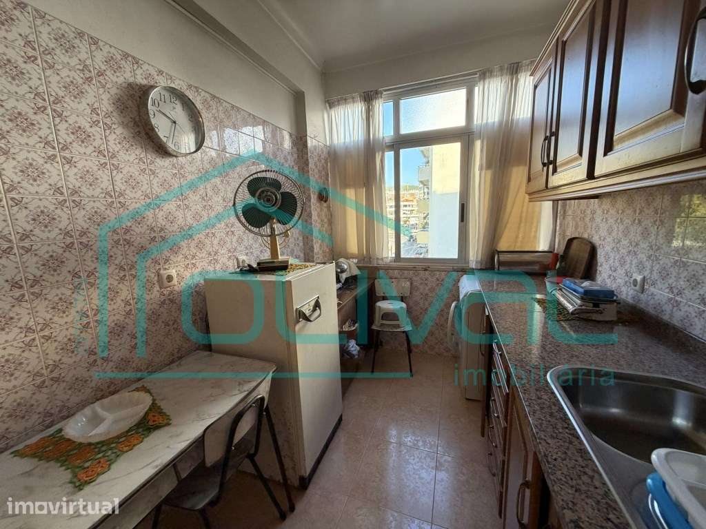 Apartamento T2 para recuperar - Grande imagem: 3/18