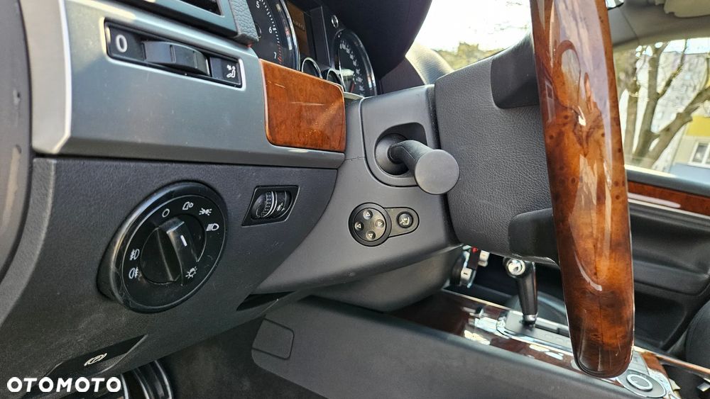 Volkswagen Touareg 4.2 V8 Automatik - 11