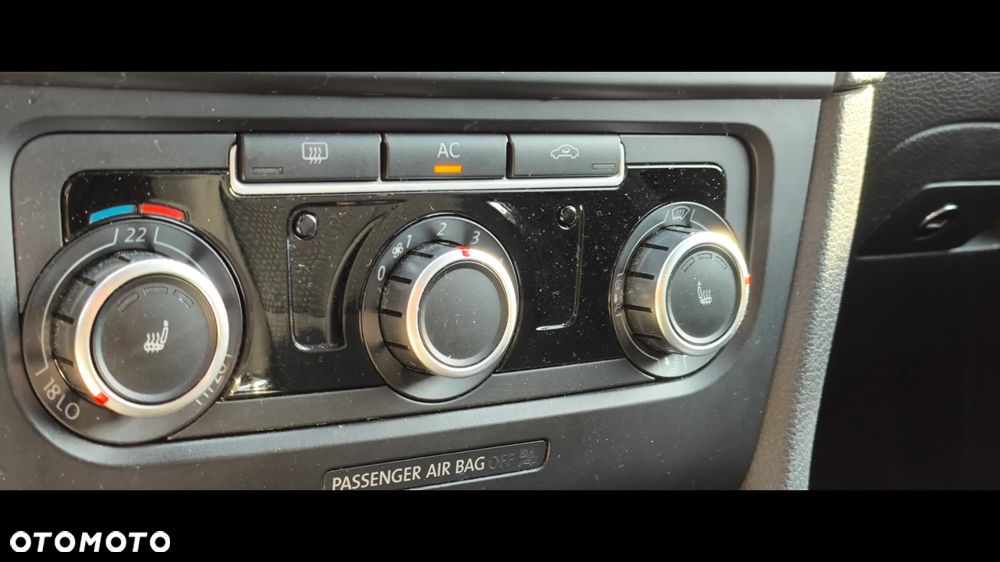Volkswagen Golf - 18