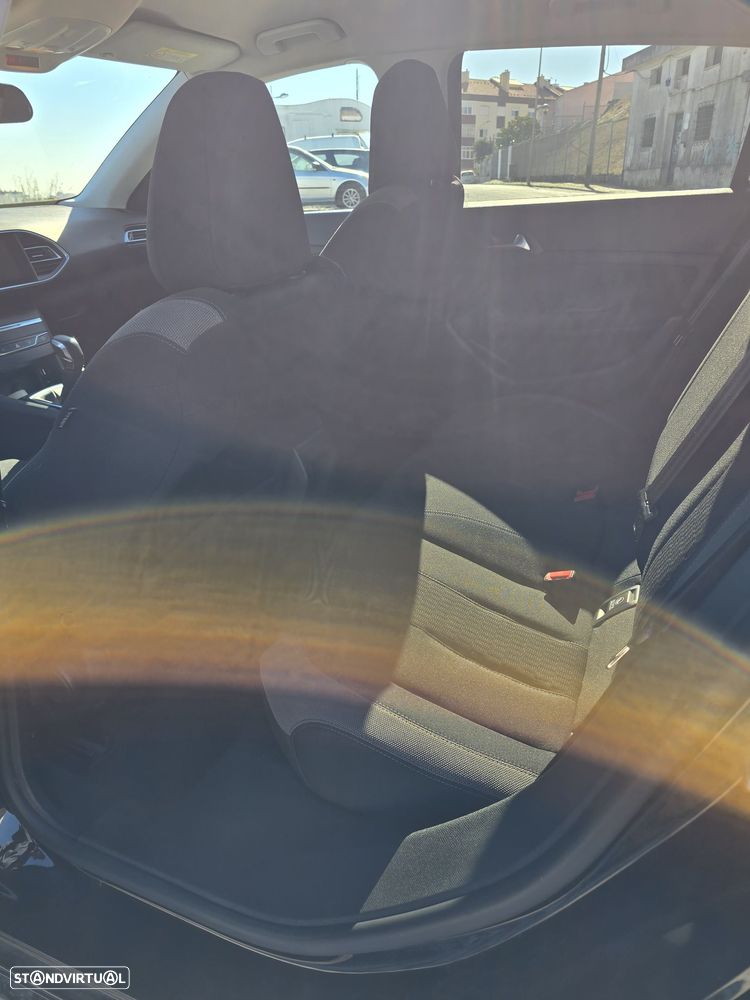 Peugeot 308 - 7