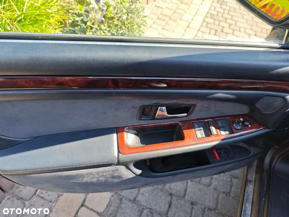 Audi A8 - 10