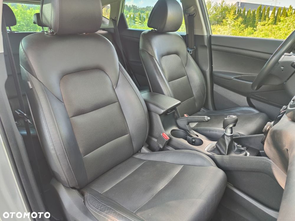 Hyundai Tucson blue 1.7 CRDi 2WD Style - 30