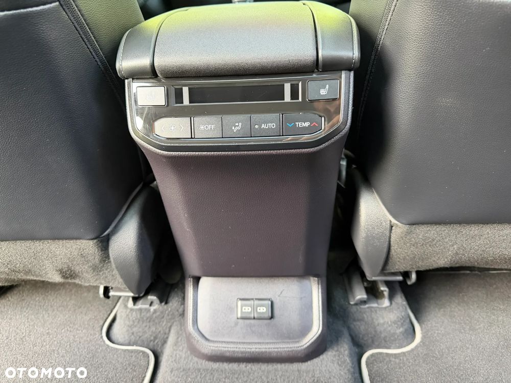 Toyota Highlander 2.5 Hybrid Executive - 15