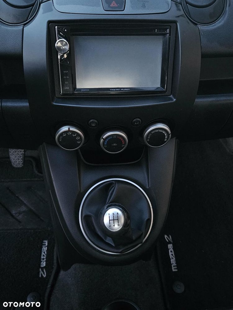 Mazda 2 1.3 Exclusive - 6