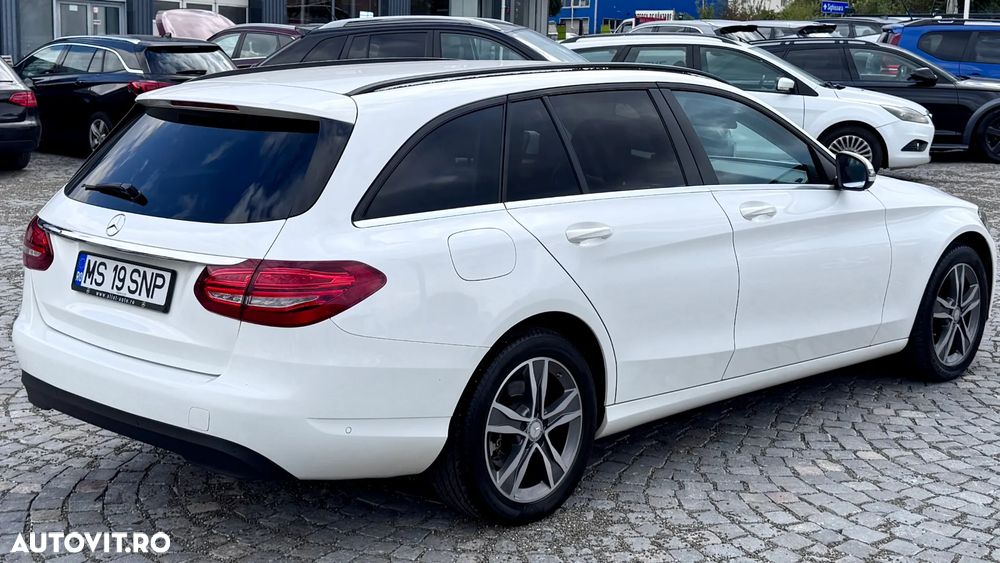 Mercedes-Benz C - 3