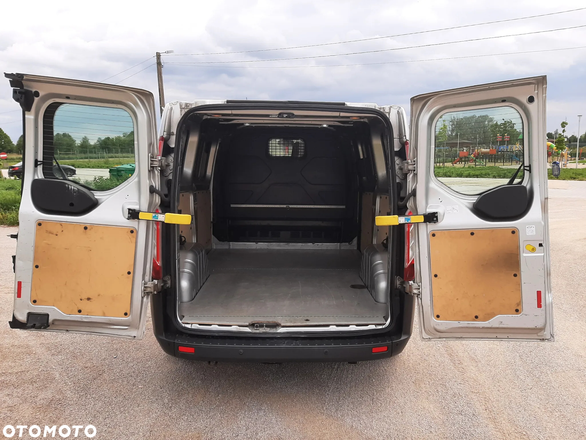 Ford Transit - 22